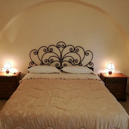 Bed & Breakfast Antica Dimora Canosa 3*