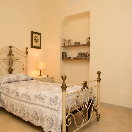 Antica Dimora Canosa 3*