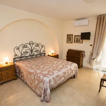 Antica Dimora Canosa 3*